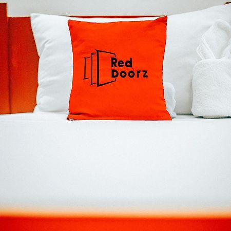 Reddoorz At S & L Apartelle Daraga Albay Hotel Legazpi Ngoại thất bức ảnh