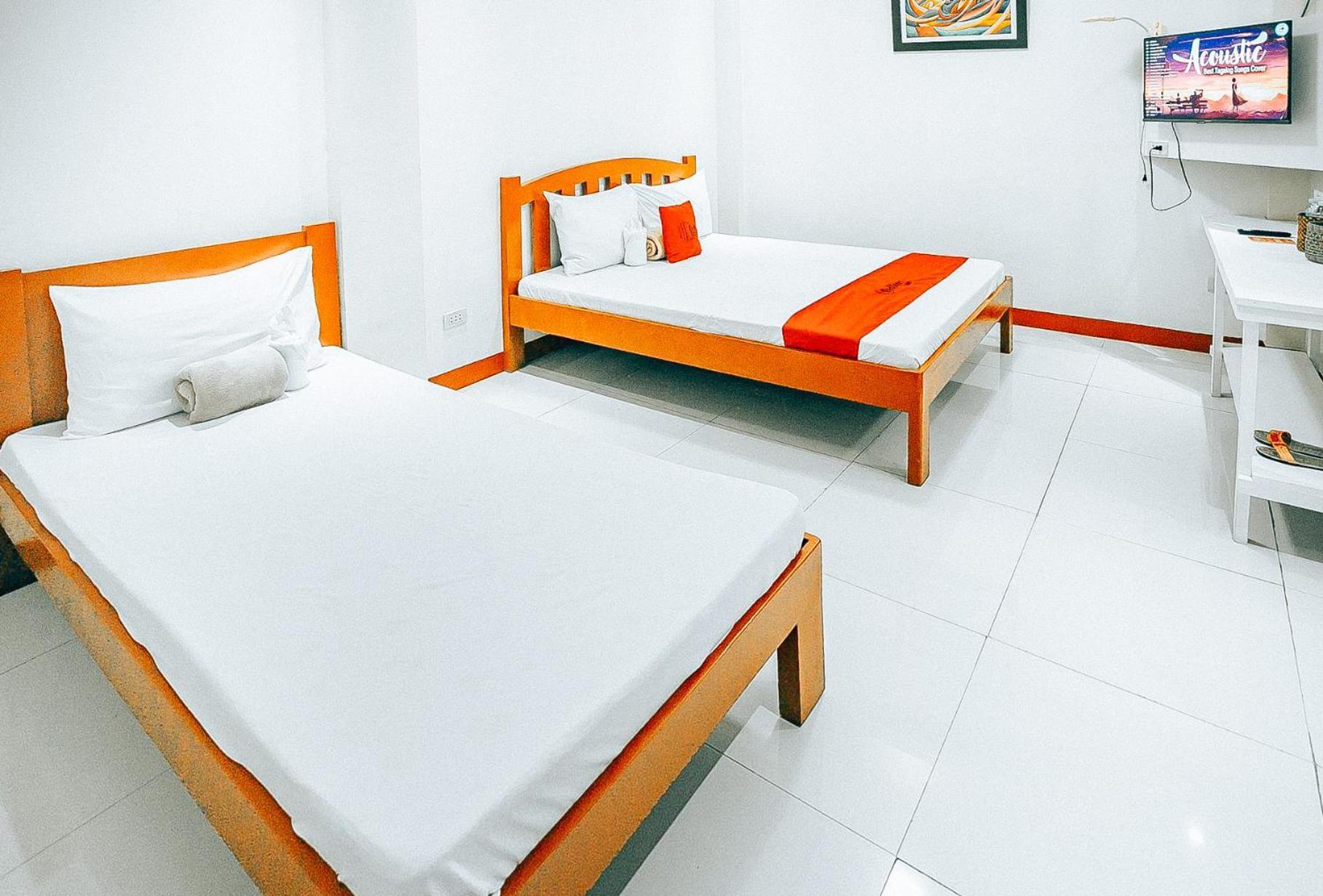 Reddoorz At S & L Apartelle Daraga Albay Hotel Legazpi Ngoại thất bức ảnh